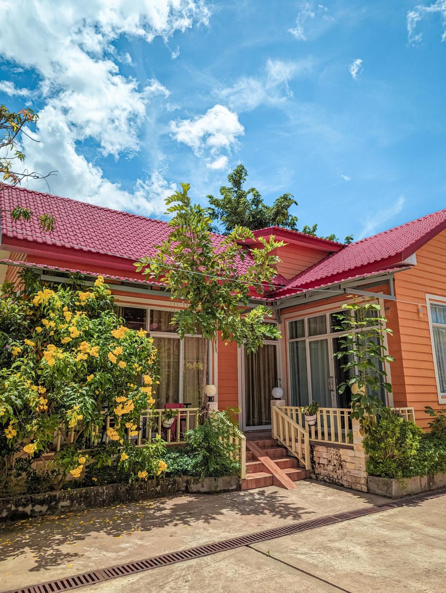 Yellow Star Hostel Kampot Esterno foto