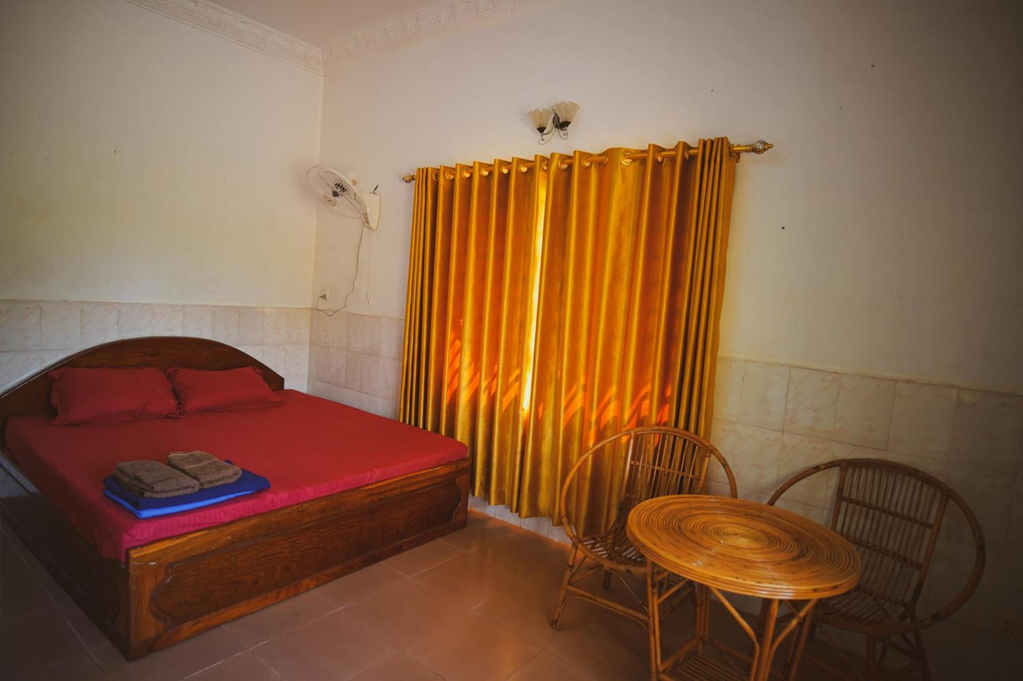 Yellow Star Hostel Kampot Esterno foto